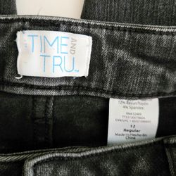 Womens Size 12 Time and Tru