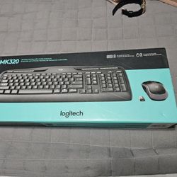 Mk320 Logitech Keyboard and Mouse Bundle