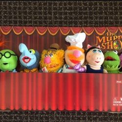 Jim Henson The Muppet Show 8 piece plush Figures new in Box