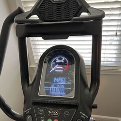 Bowflex Max Trainer M8