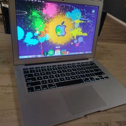 Apple MacBook Air 13 - ICore 7 - OSX Sequoia 2025-26 - $350