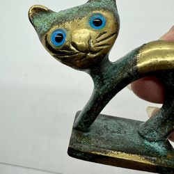 WALTER BOSSE Style Hand Painted Brass Turquoise Glass Eyed CAT FIGURINE 4” Tall. 