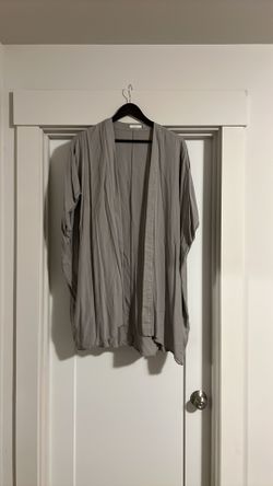 Aritzia Talula Grey Kimono Blouse