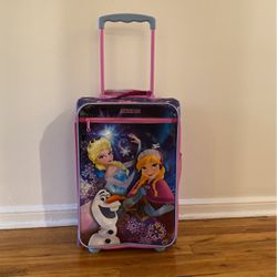 Disney's Frozen 18-inch Kids Luggage by American Tourister, Multicolor, 18 Carryon