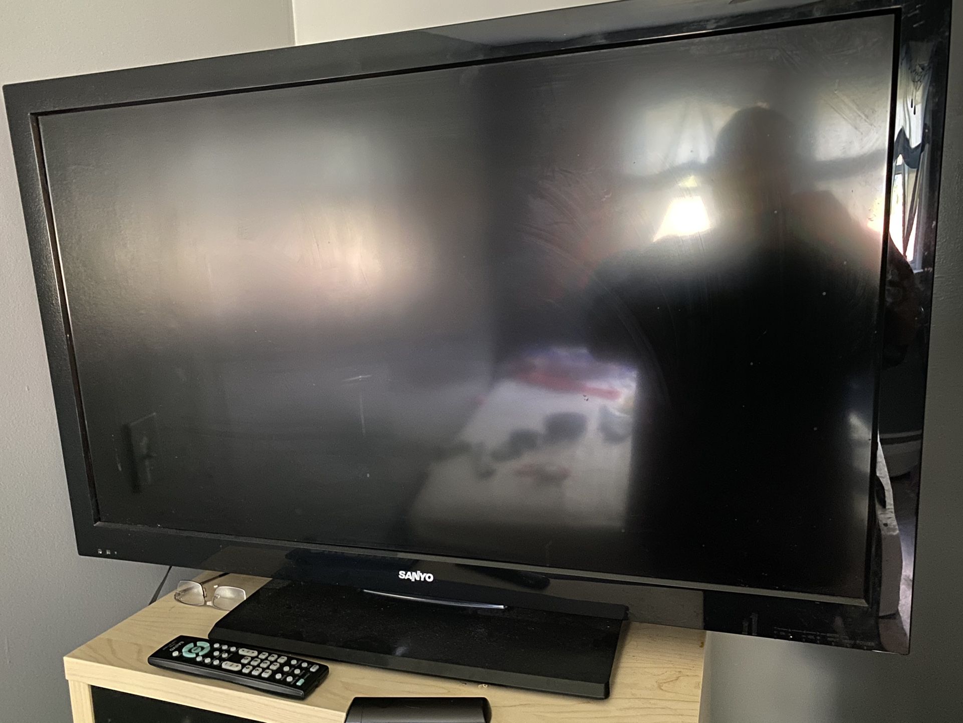 50in Screen Not Smart. Like New