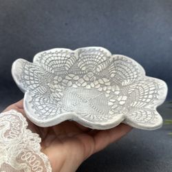 Beautiful vintage, ceramic pottery, jewelry dish, ring holder