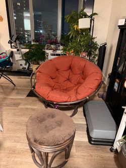 Papasan Chair w Foot Rest