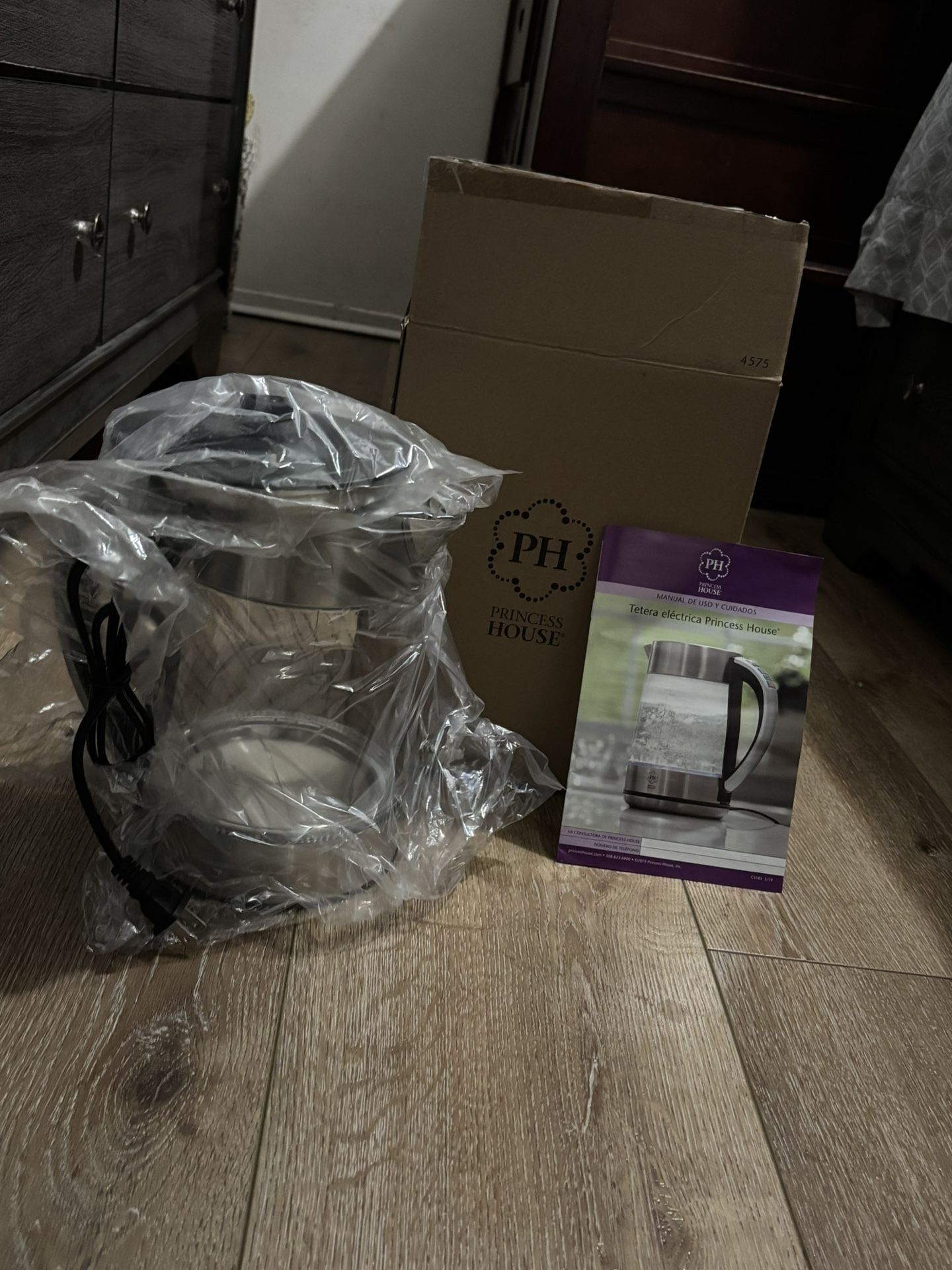 Princess house Electric Kettle