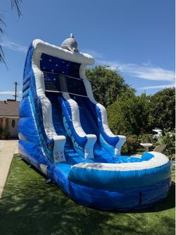 Water/Jumper/slide