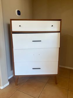 Living spaces drawer dresser