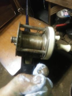 Very old great lakes baitcaster reel and rod