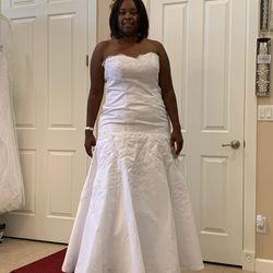 Wedding Dress Size 26/never Been Worn
