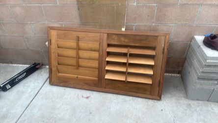 Wooden shuatter heavy wood