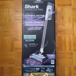 New Shark Cordless Pro Vacuum with Clean Sense IQ and Odor Neutralizer