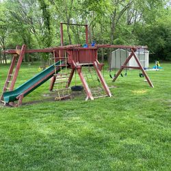 Free Rainbow swing set
