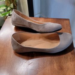 Gray Women's Flats Size 8.5