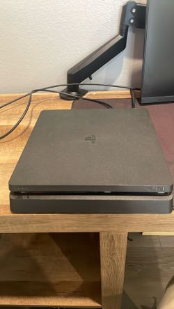 PS4 slim version
