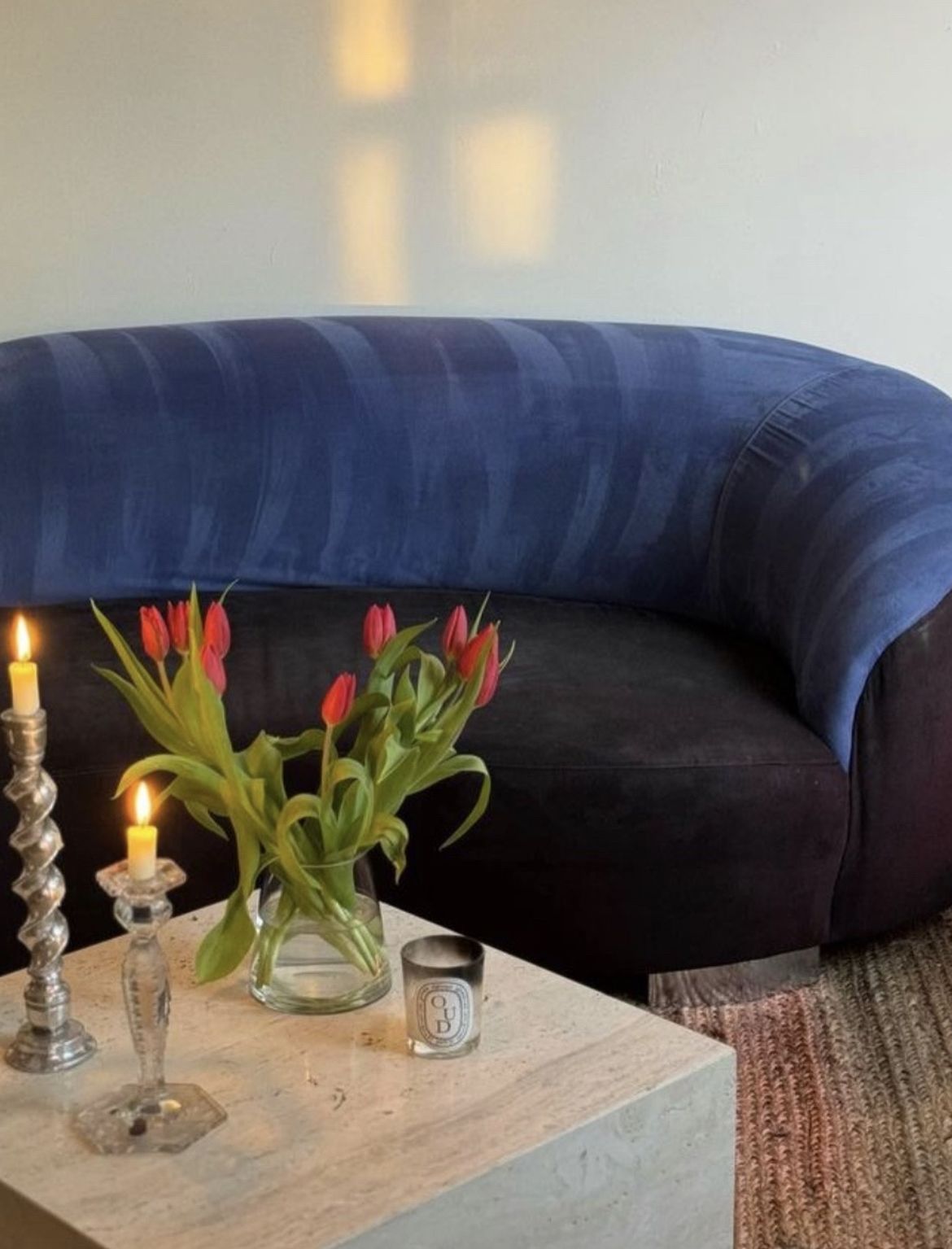 VLADIMIR KAGAN CURVED SOFA