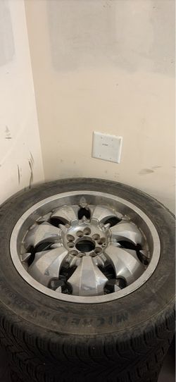 Michelin tires 235/65/18 with 18 inch velocity wheels