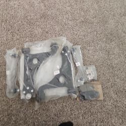 Chevrolet Trax 2019 Front Suspension Kit NEW"
