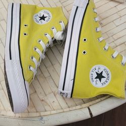 Converse  Chuck Taylor  All Star Size 8 Women 