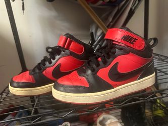 Nikes shoes