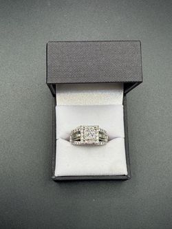 14K White Gold Diamond Ring