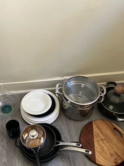Mixed Kitchen Cookware and Dinnerware Bundle