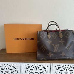 Authentic Louis Vuitton Hobo Purse