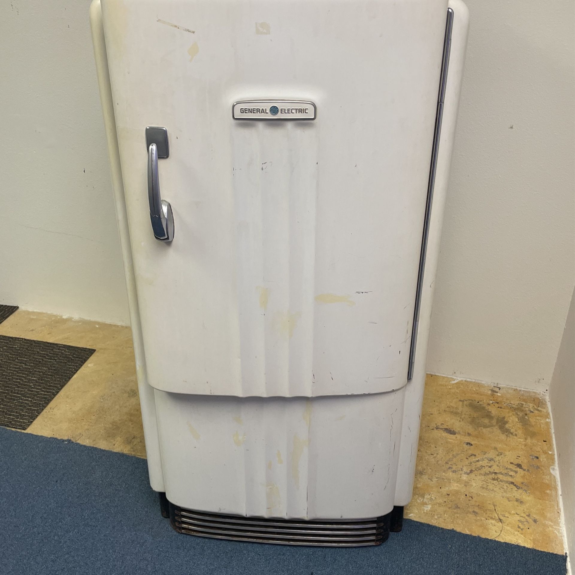 Refrigerators. Vintage. One Family Owned.