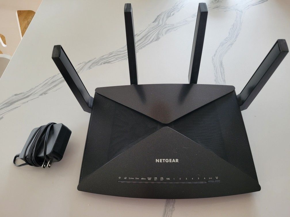 NETGEAR R9000-100NAR Nighthawk X10 AD7200 802.11ac/ad Quad-Stream WiFi Router Used