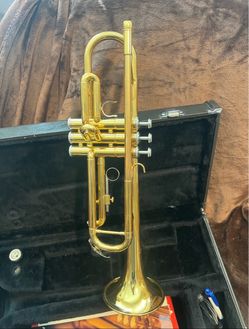 Gold Lacquer Bb Trumpet with Case