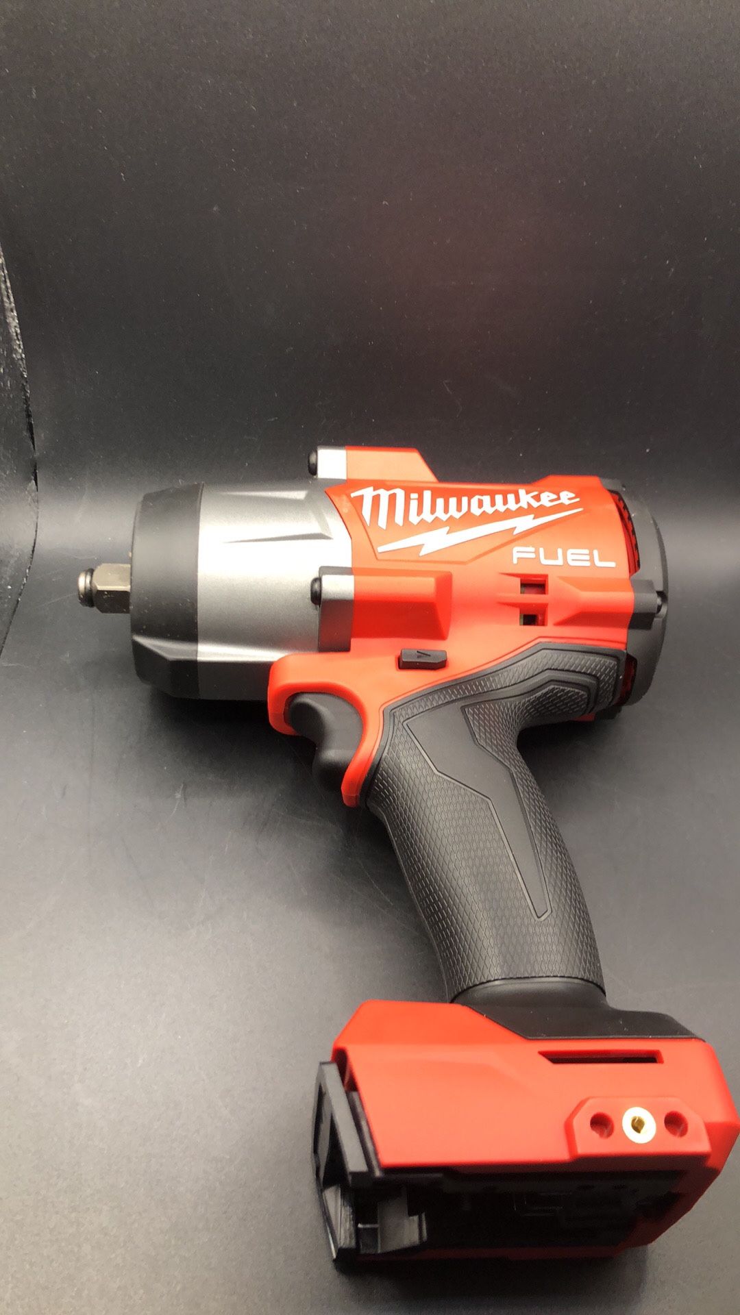 Milwaukee Impact Wrench 1/2” High Torque
