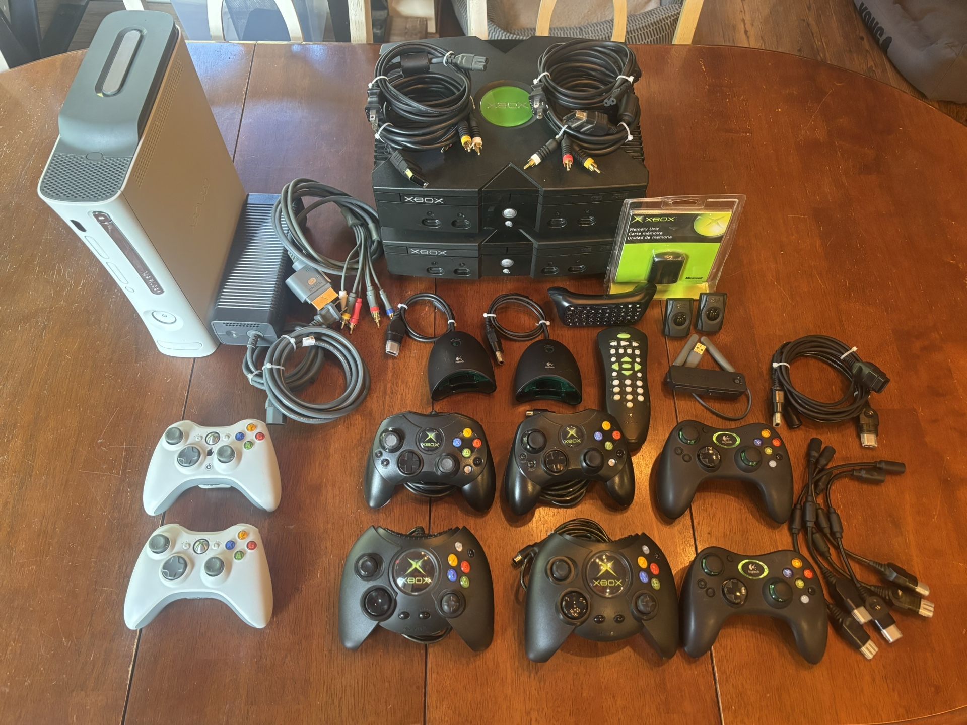 Huge Xbox Lot - 122 Games, 3 Xbox Consoles, 8 Controllers & Accessories