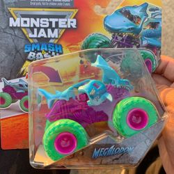 Smash And Bash megalodon 