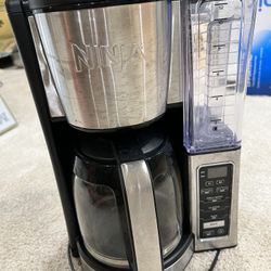 Ninja 12 Cup Programmable Brewer Coffee Maker 
