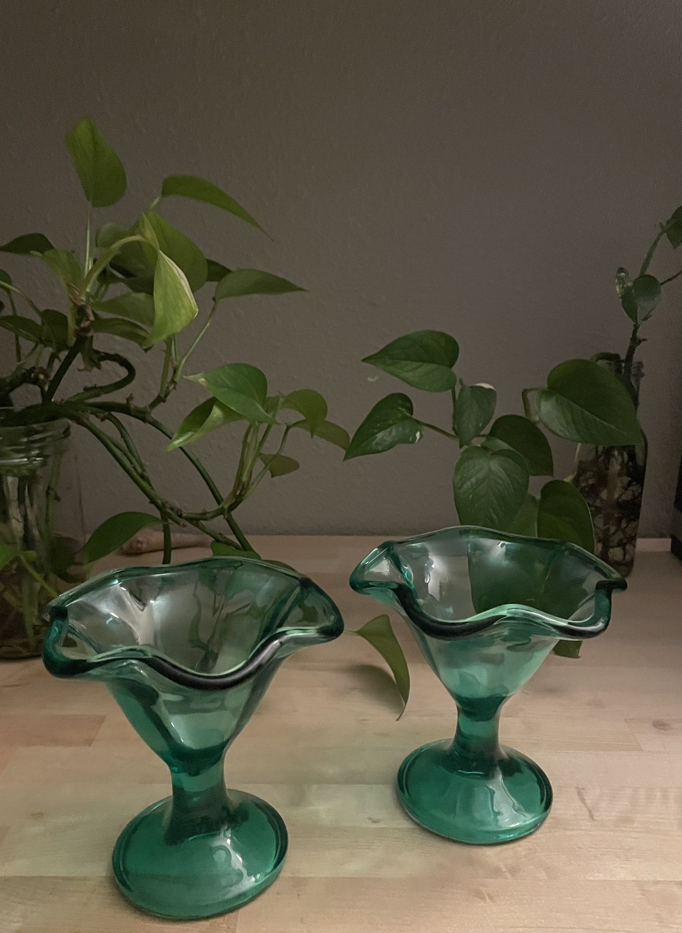 Vintage Italian Glass Footed Bowls