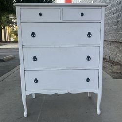 Dresser, Nightstand, & Vanity