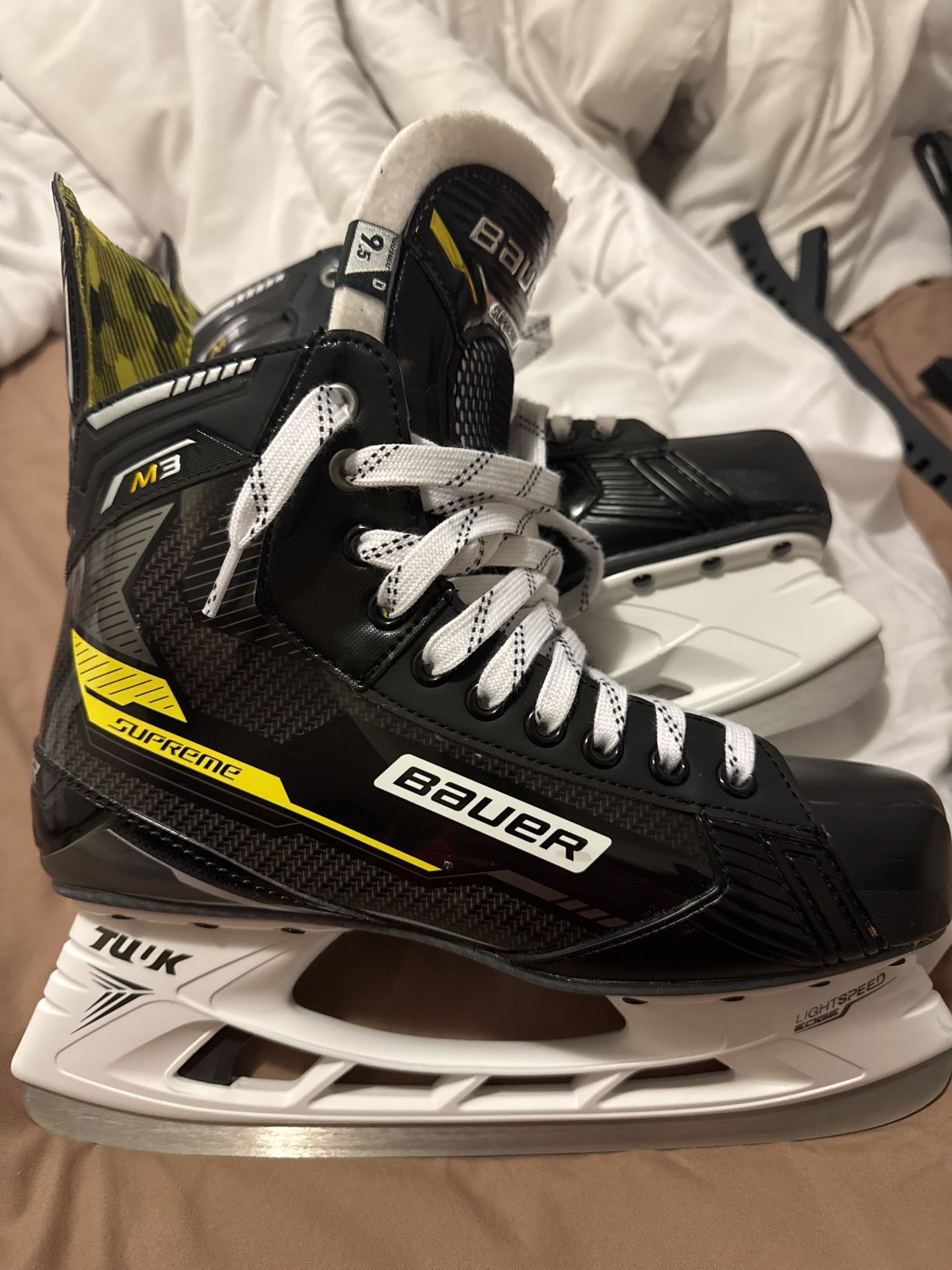 Bauer Supreme M3 Senior 9.5
