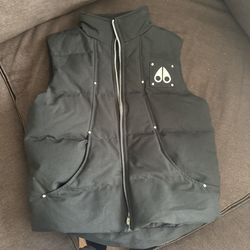 Black Moose Knuckle Vest, Size M