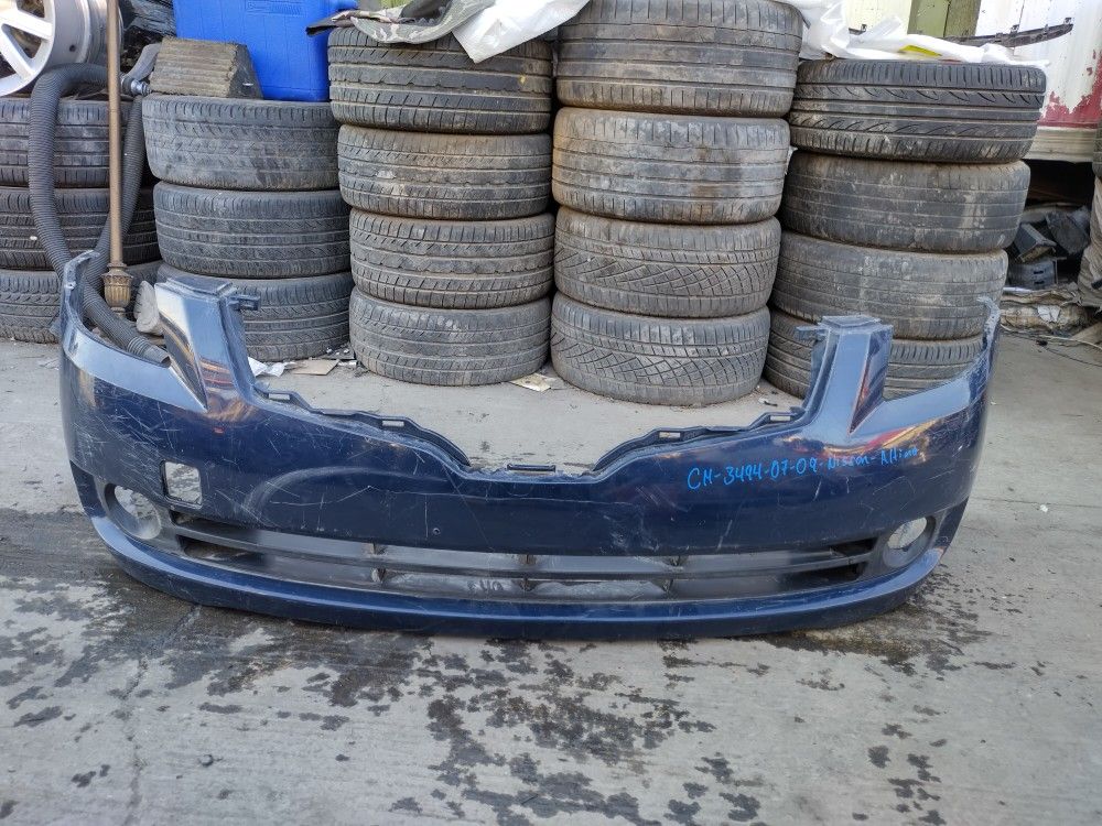 Front bumper for Nissan Altima 2007-2009.