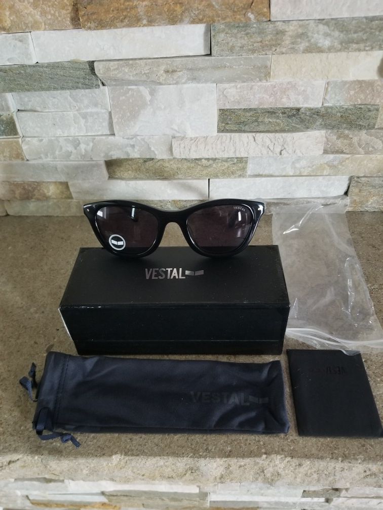 Vestal Rue Bourbon Sunglasses