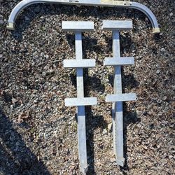 Lot Of 2 Ladder Jax Jacks And Ladder Stabilizer
