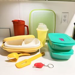 Tupperware vintage Lot