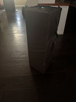 Graco Play Pen Gray And Green