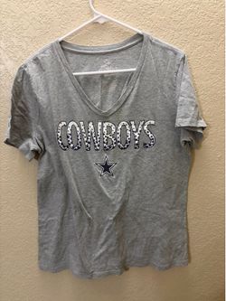 Dallas Cowboys Women’s XL V-Neck T-Shirt
