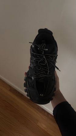 balenciaga tracks NOT FREE