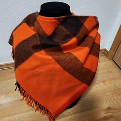 Burberry 100 % Cashmere scarf, LIKE NEW