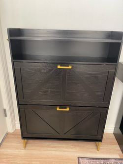 Shoe cabinet / Shoe rack
