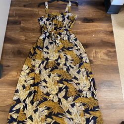 Brand New Womans Forever 21 brand Gold Floral Sun  Dress Up For Sale